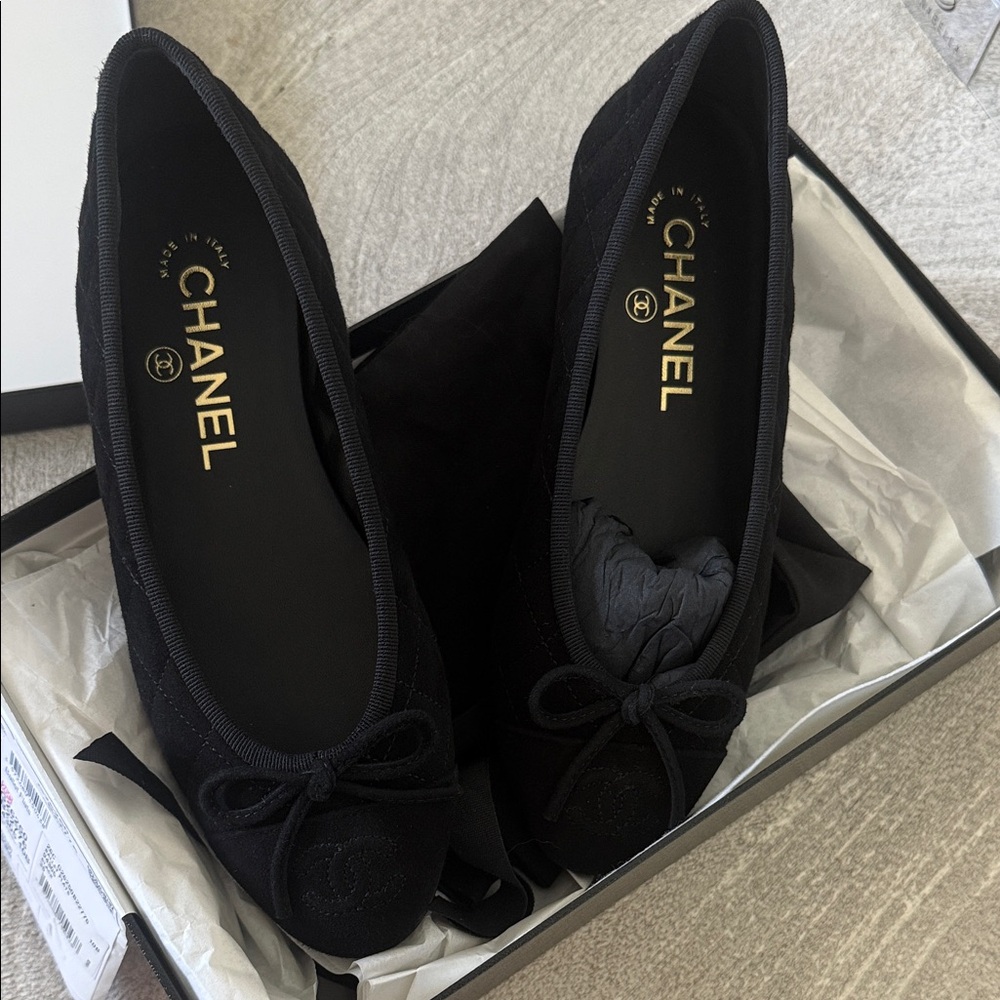 CHANEL Black Suede Ballet Flats